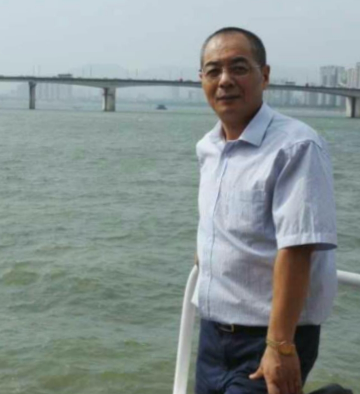 辛民的第二张照片--济宁认干亲服务网