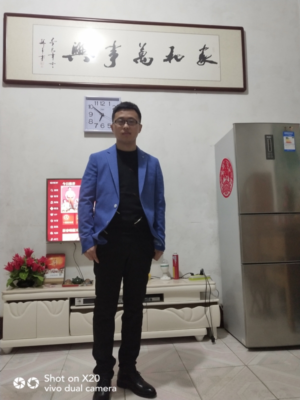 孤独的狼的第一张照片--济宁认干亲服务网